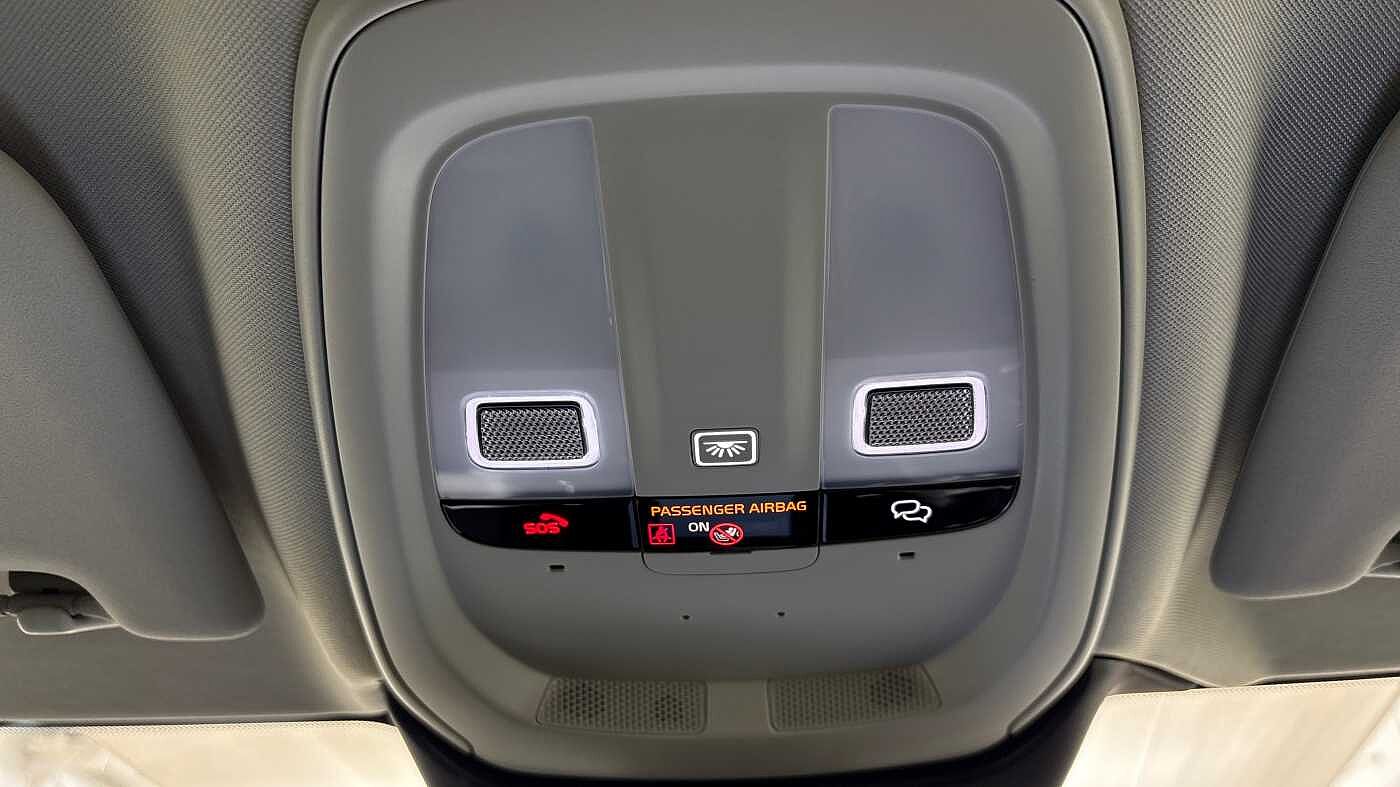 Used Volvo V60 2025 for sale - 76837640: Photo 32