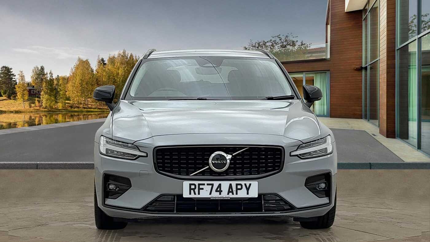 Used Volvo V60 2025 for sale - 76837640: Photo 8