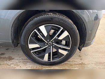 Used Volvo XC60 2025 for sale - 78336267: Photo