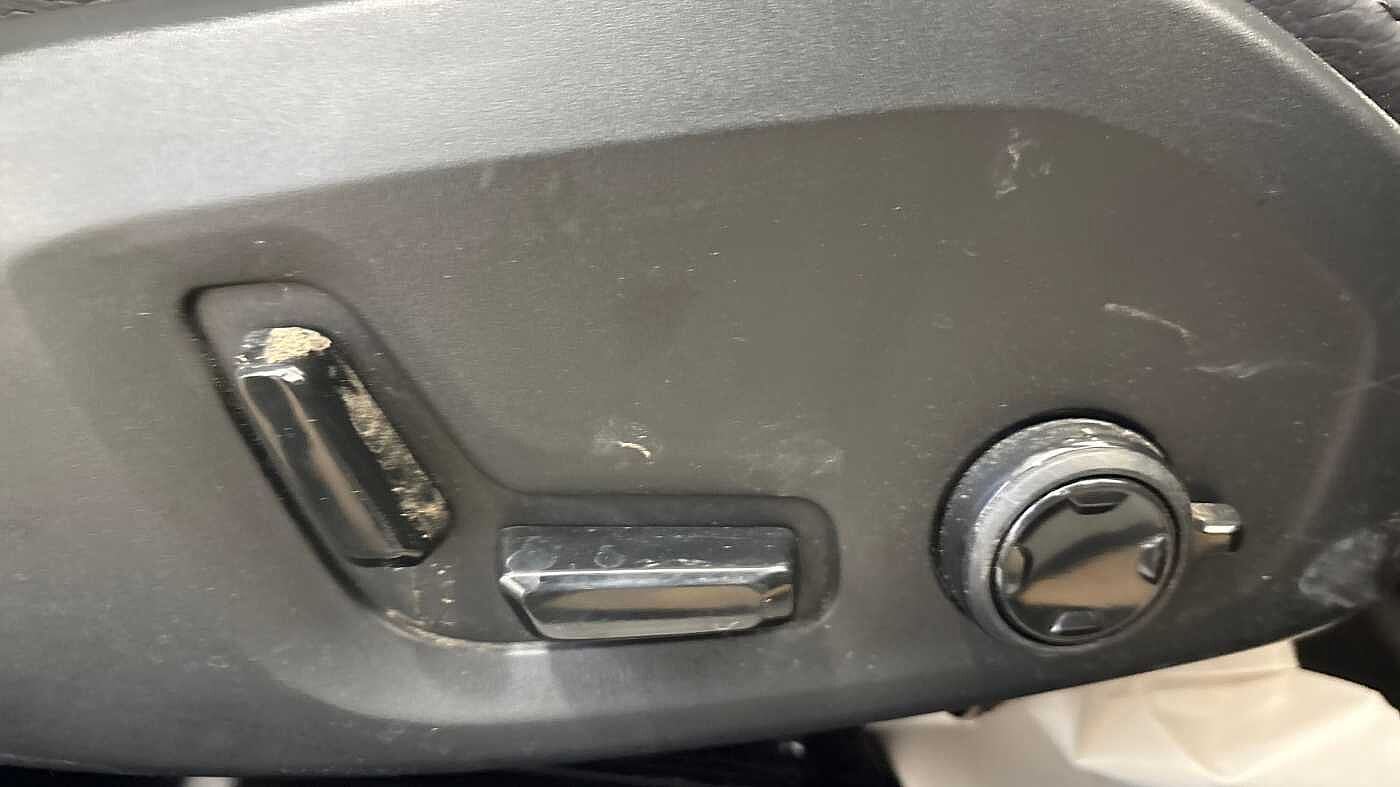 Used Volvo V60 2025 for sale - 77855226: Photo 24