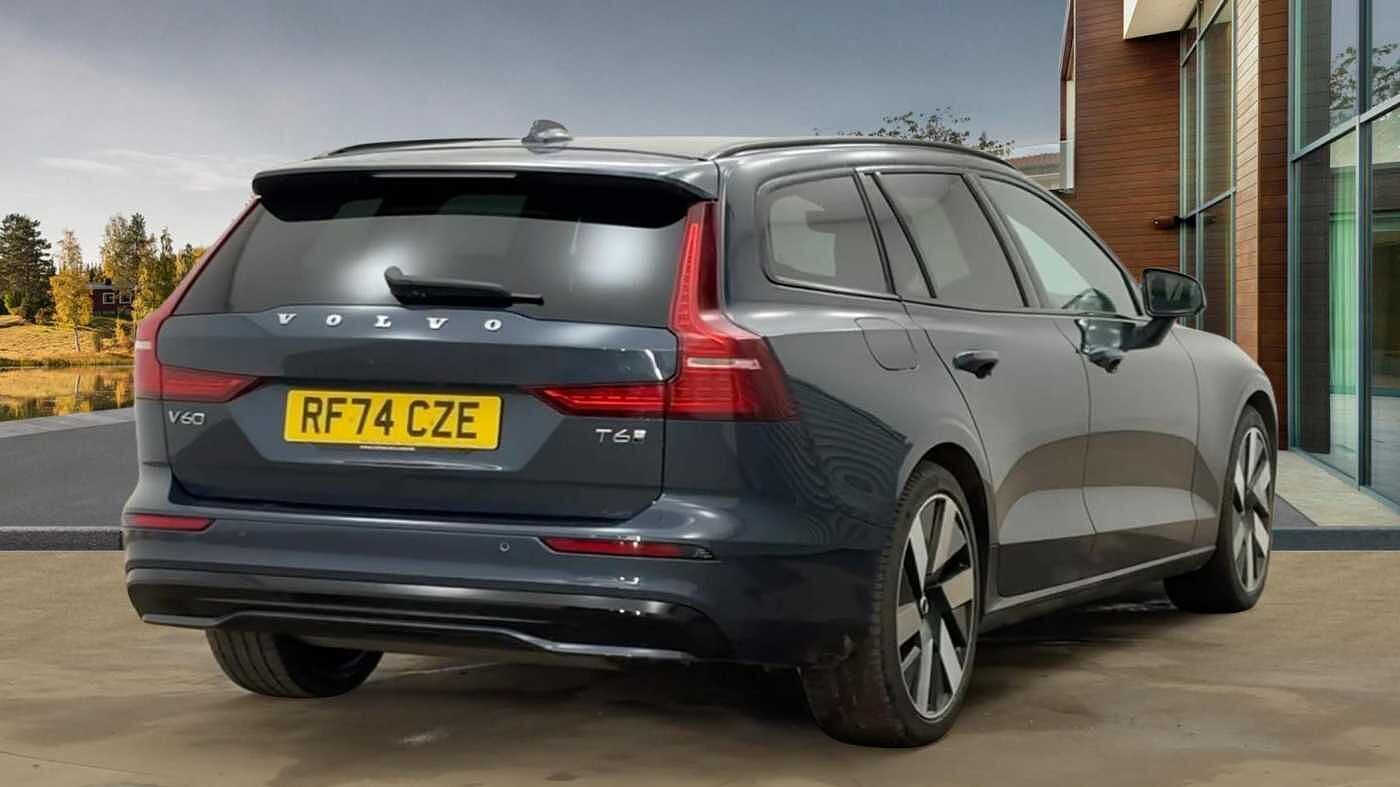 Used Volvo V60 2025 for sale - 77855226: Photo 3