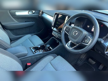 Used Volvo XC40 2022 for sale - 76609257: Photo