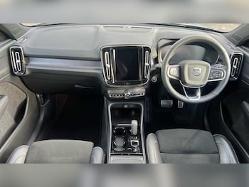 Used Volvo XC40 2021 for sale - 76033221: Photo