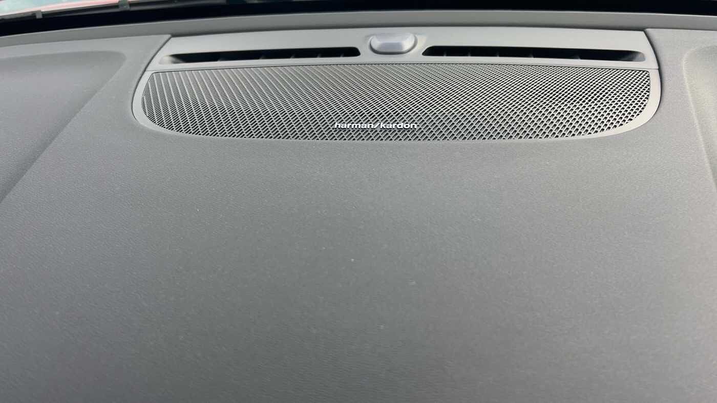 Used Volvo XC40 2024 for sale - 76372378: Photo 23