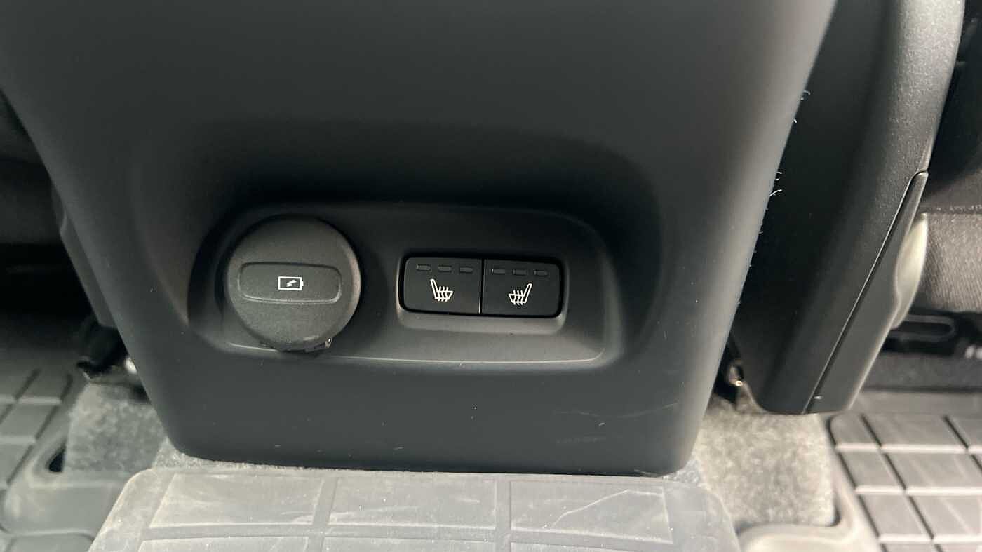 Used Volvo XC40 2024 for sale - 76372378: Photo 29