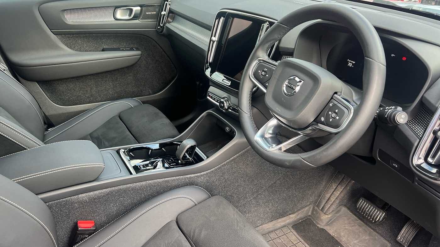 Used Volvo XC40 2024 for sale - 76372378: Photo 4