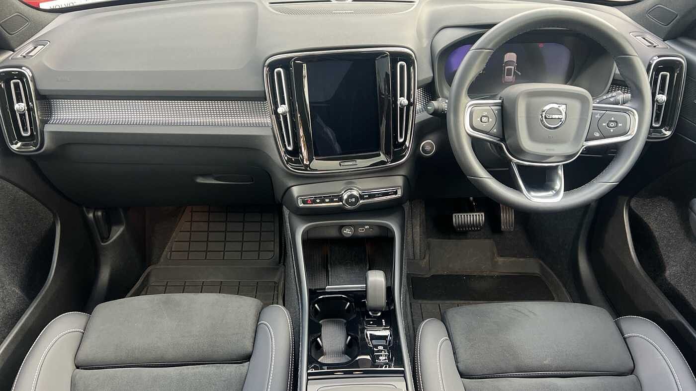 Used Volvo XC40 2024 for sale - 76372378: Photo 5