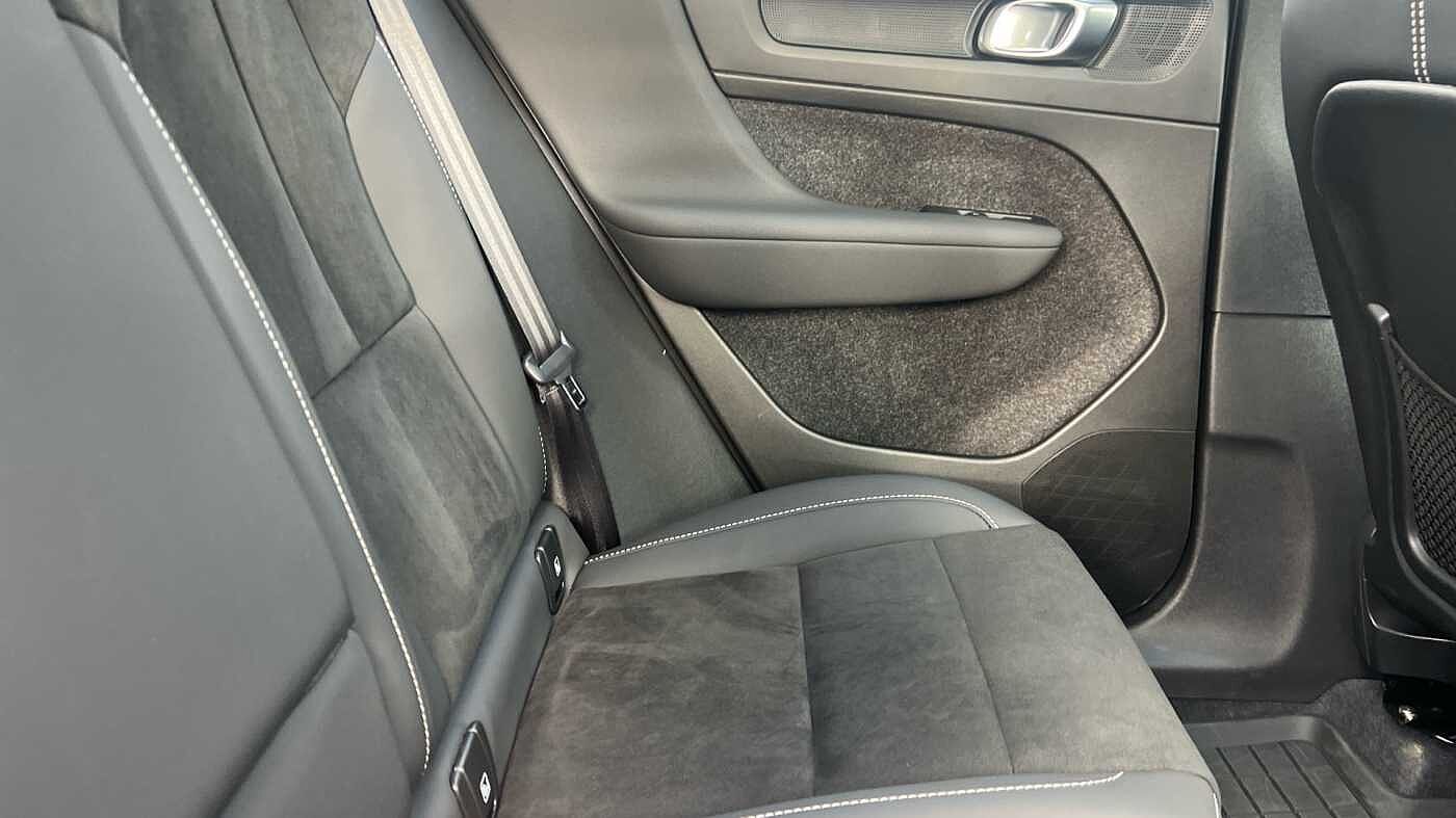 Used Volvo XC40 2024 for sale - 76372378: Photo 6