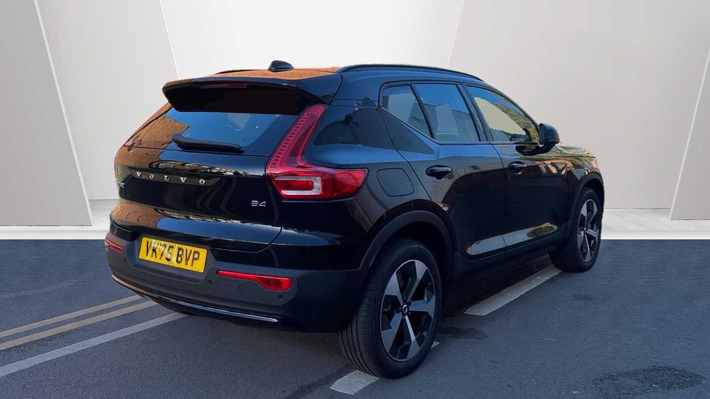 Used Volvo XC40 2025 for sale - 76154316: Photo 2
