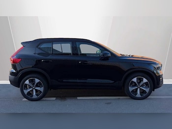 Used Volvo XC40 2025 for sale - 76154316: Photo