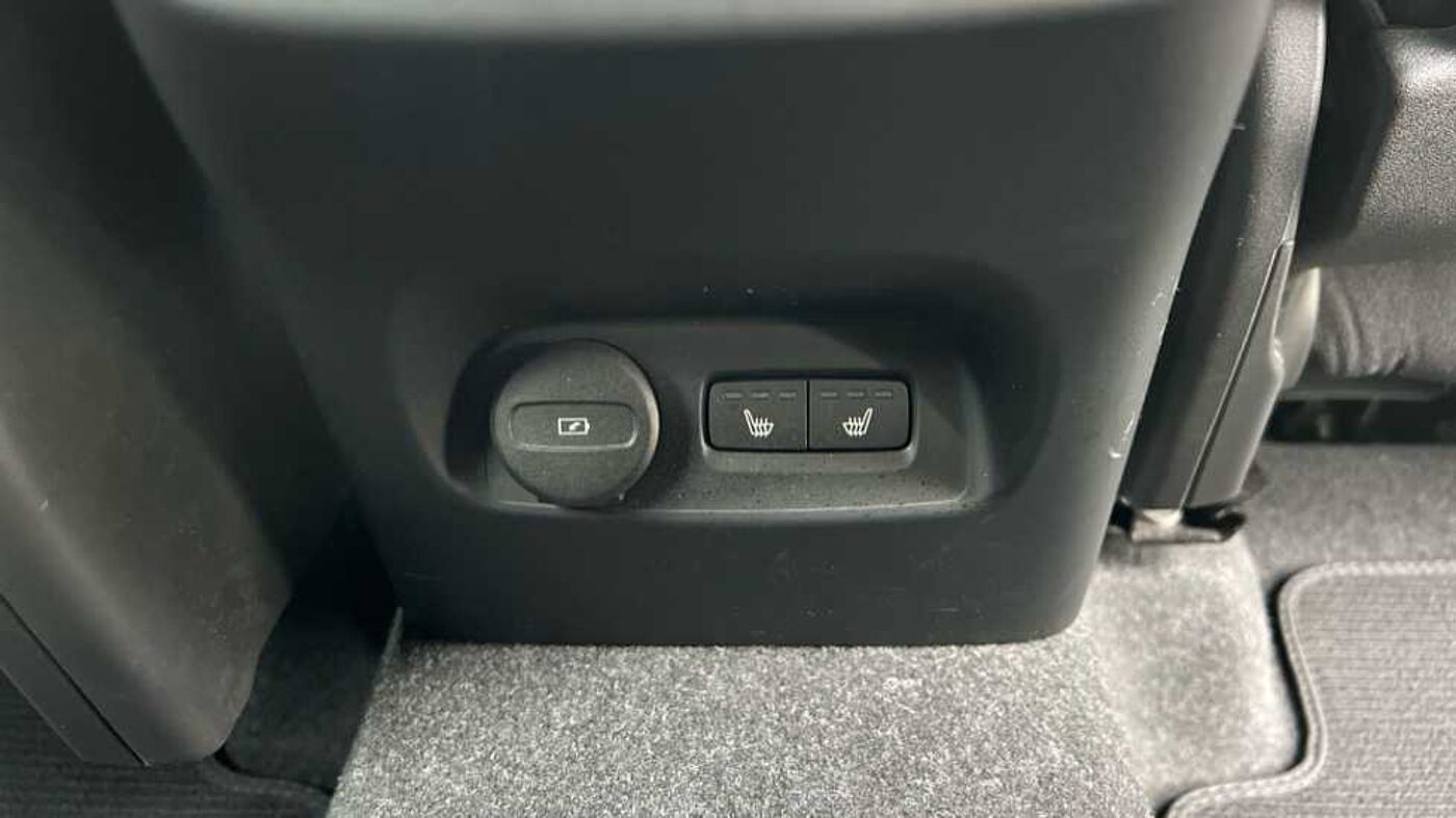 Used Volvo XC40 2023 for sale - 76154364: Photo 10