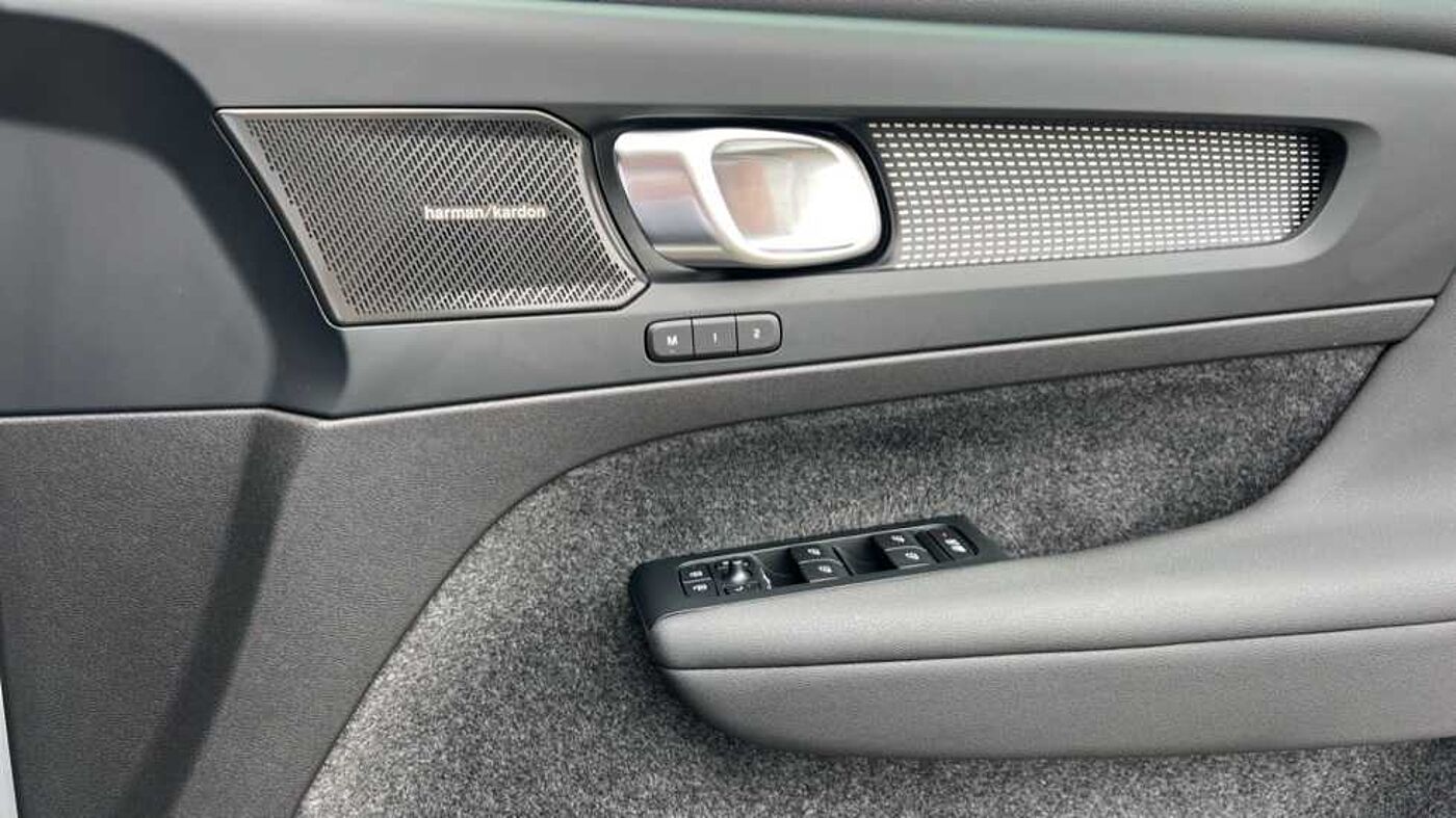 Used Volvo XC40 2023 for sale - 76154364: Photo 13