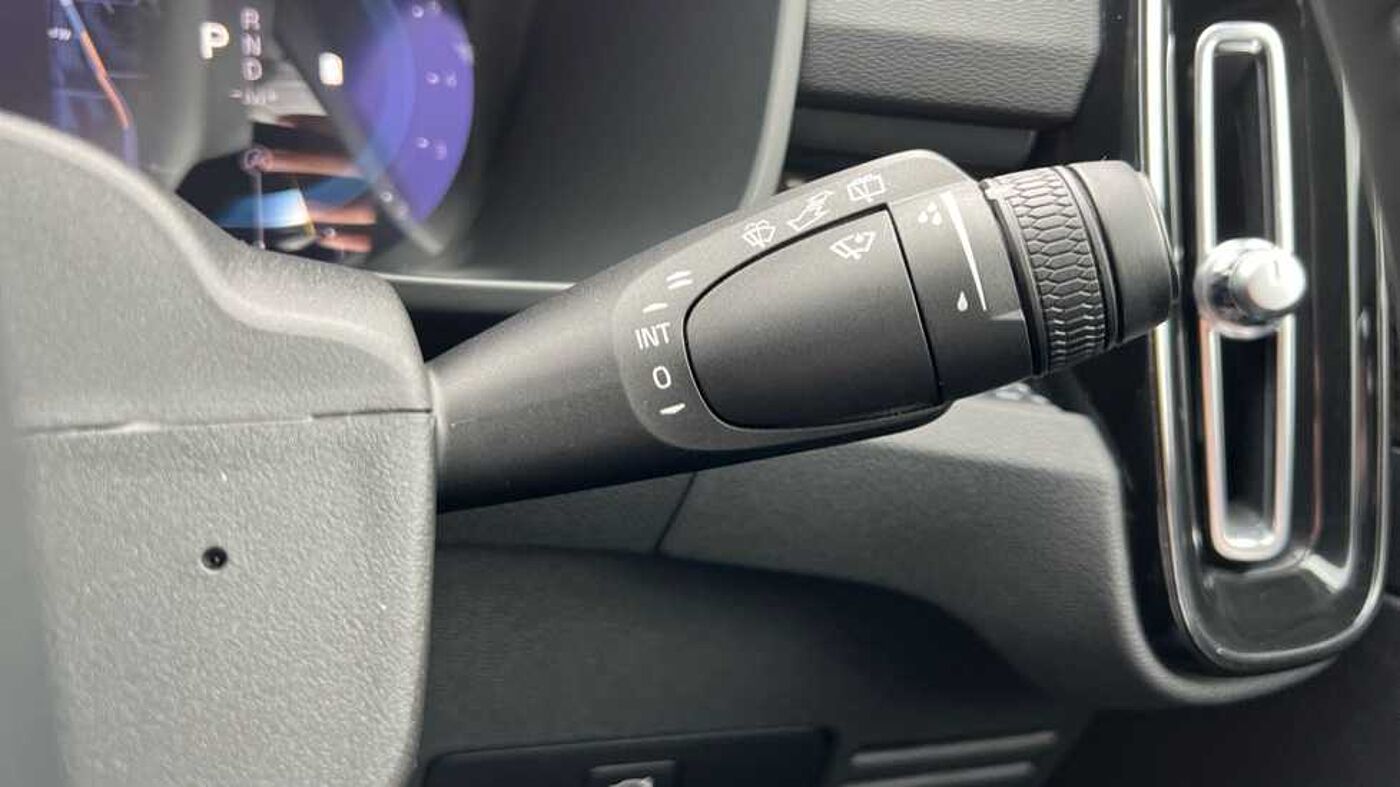 Used Volvo XC40 2023 for sale - 76154364: Photo 18