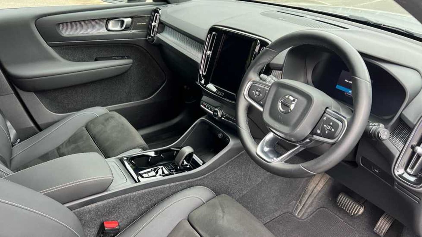 Used Volvo XC40 2023 for sale - 76154364: Photo 6