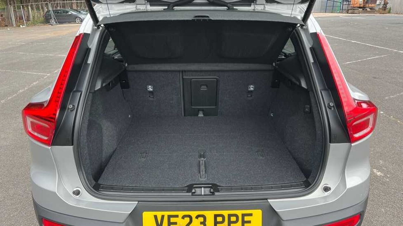 Used Volvo XC40 2023 for sale - 76154364: Photo 8