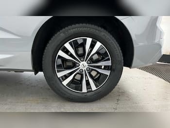 Used Volvo XC60 2023 for sale - 79647077: Photo
