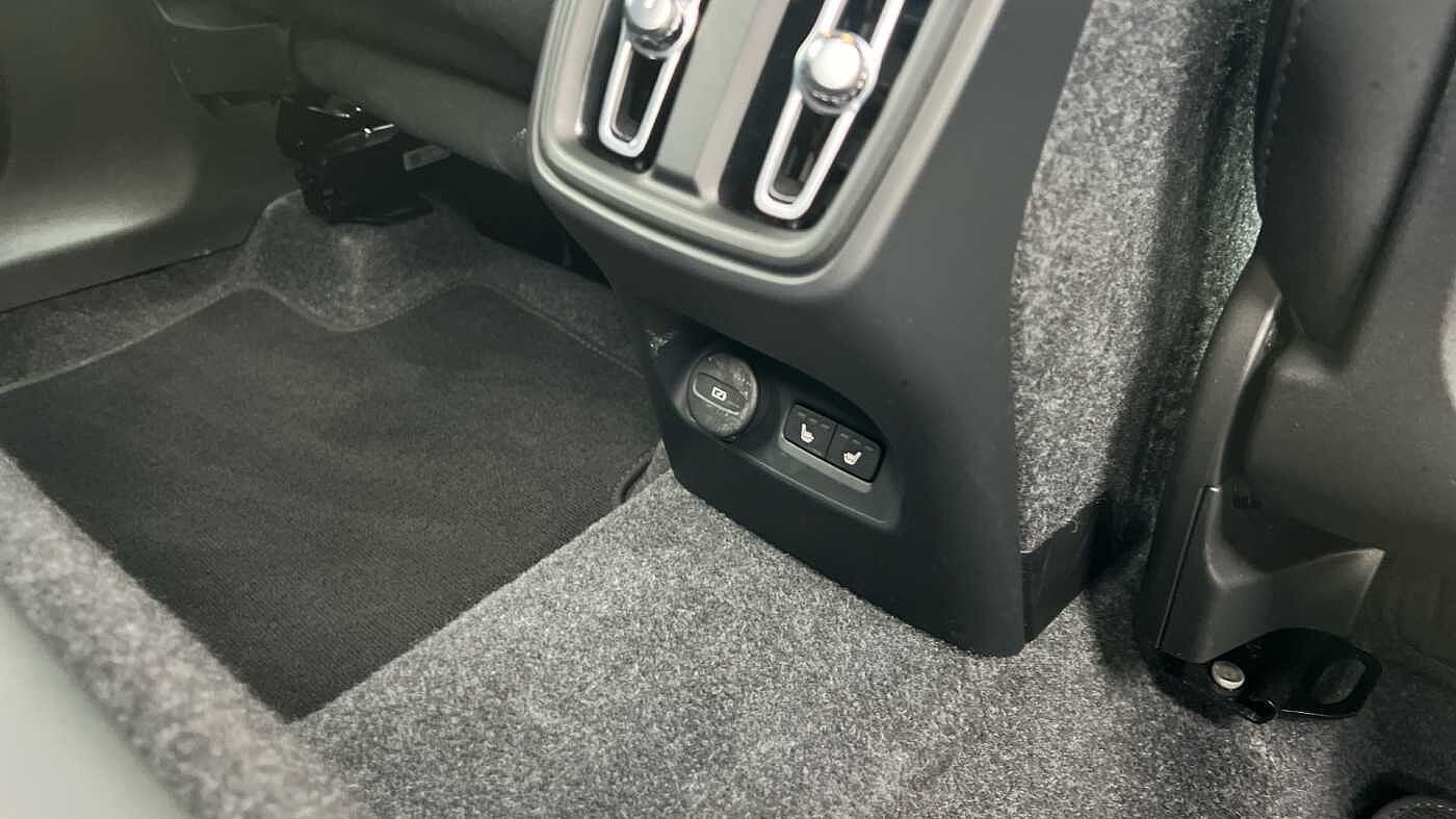 Used Volvo XC40 2025 for sale - 76888312: Photo 26