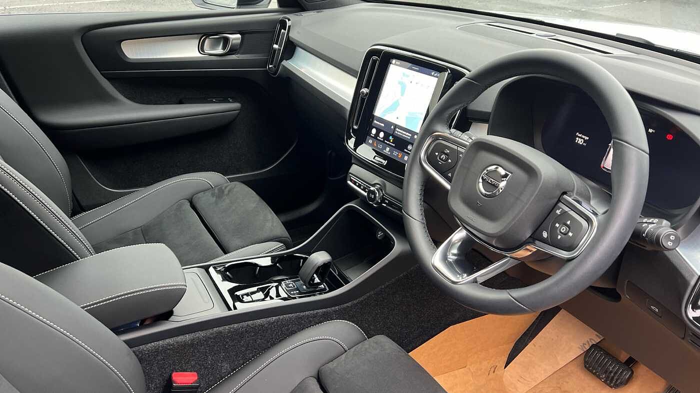 Used Volvo XC40 2025 for sale - 76888312: Photo 4