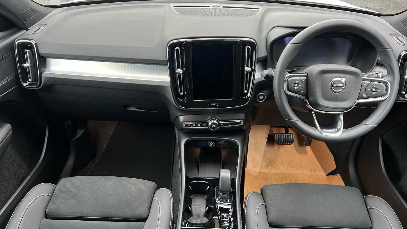 Used Volvo XC40 2025 for sale - 76888312: Photo 5