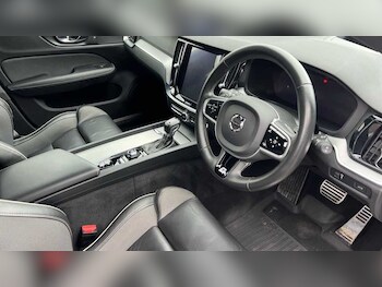 Used Volvo V60 2020 for sale - 77307111: Photo