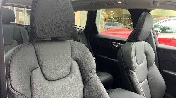 Used Volvo XC60 2024 for sale - 72178475: Photo 10