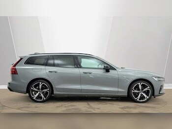 Used Volvo V60 2025 for sale - 77725178: Photo