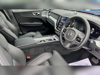 Used Volvo XC60 2025 for sale - 75211392: Photo