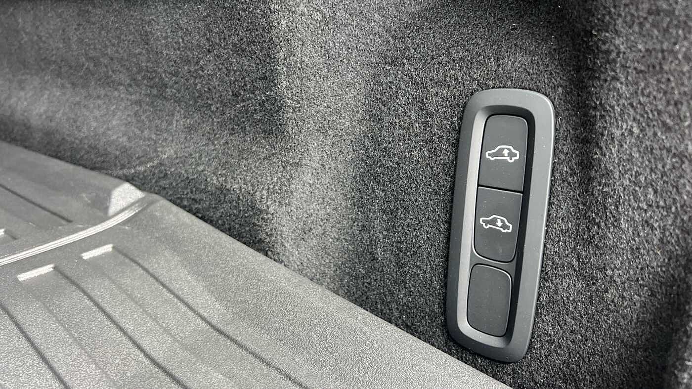 Used Volvo XC60 2025 for sale - 76168358: Photo 33