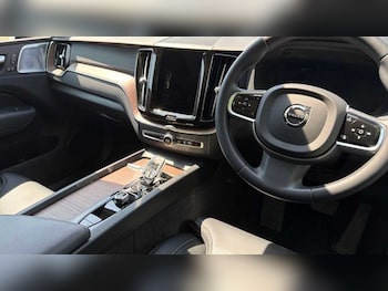 Used Volvo XC60 2022 for sale - 78966984: Photo