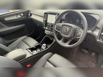 Used Volvo XC40 2025 for sale - 79449253: Photo