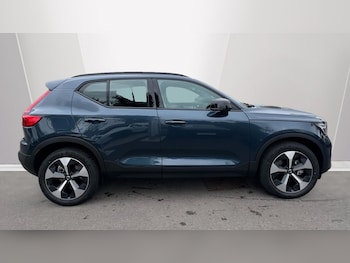 Used Volvo XC40 2025 for sale - 76154357: Photo