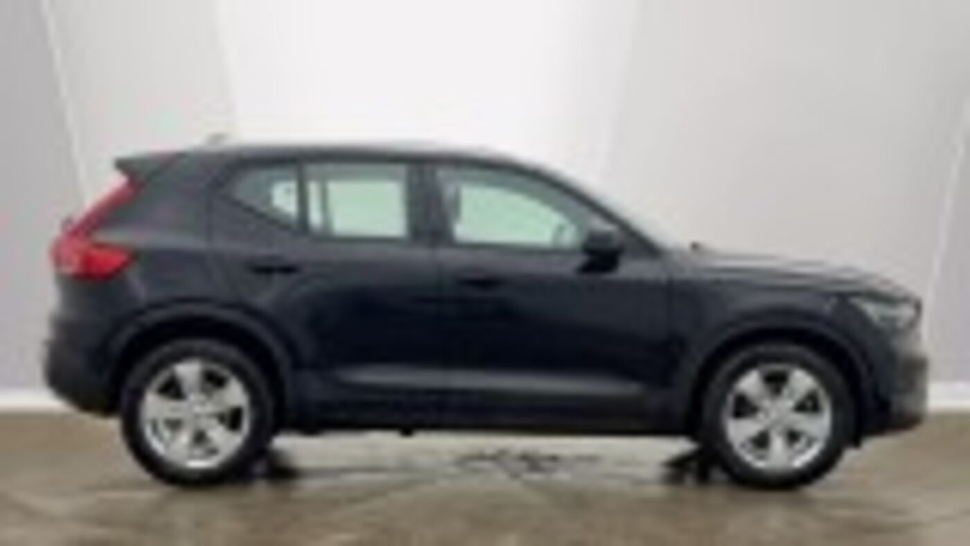 Used Volvo XC40 2022 for sale - 77539429: Photo 2