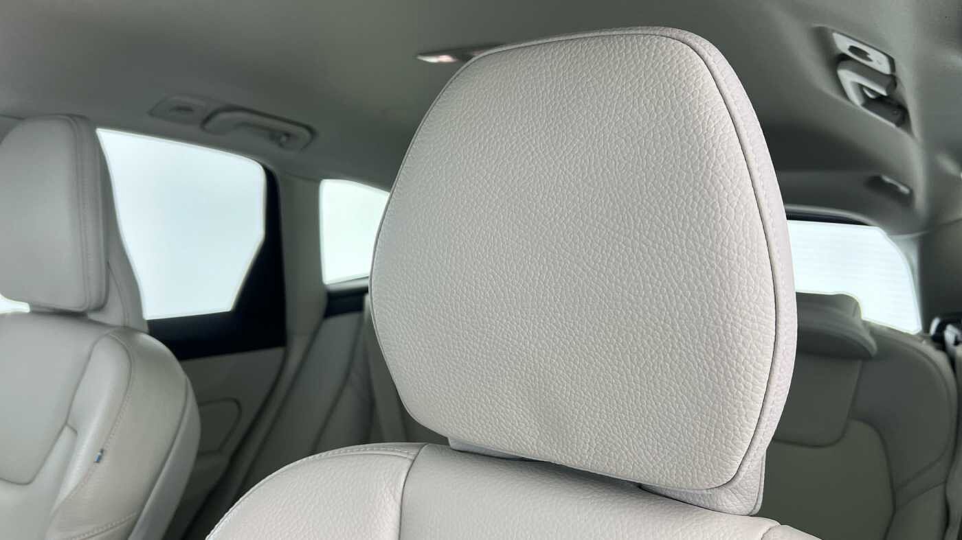 Used Volvo XC60 2022 for sale - 76856284: Photo 11