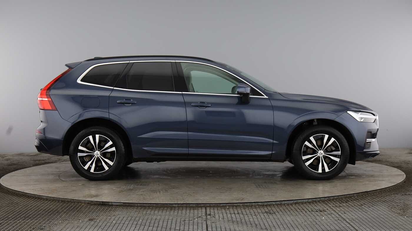 Used Volvo XC60 2022 for sale - 76856284: Photo 2