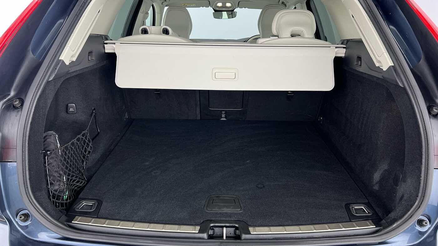 Used Volvo XC60 2022 for sale - 76856284: Photo 5