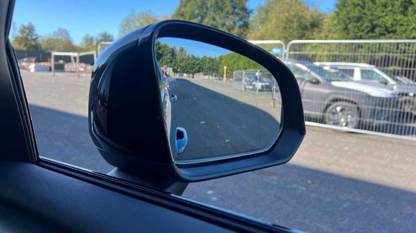 Used Volvo XC40 2024 for sale - 76154361: Photo 10