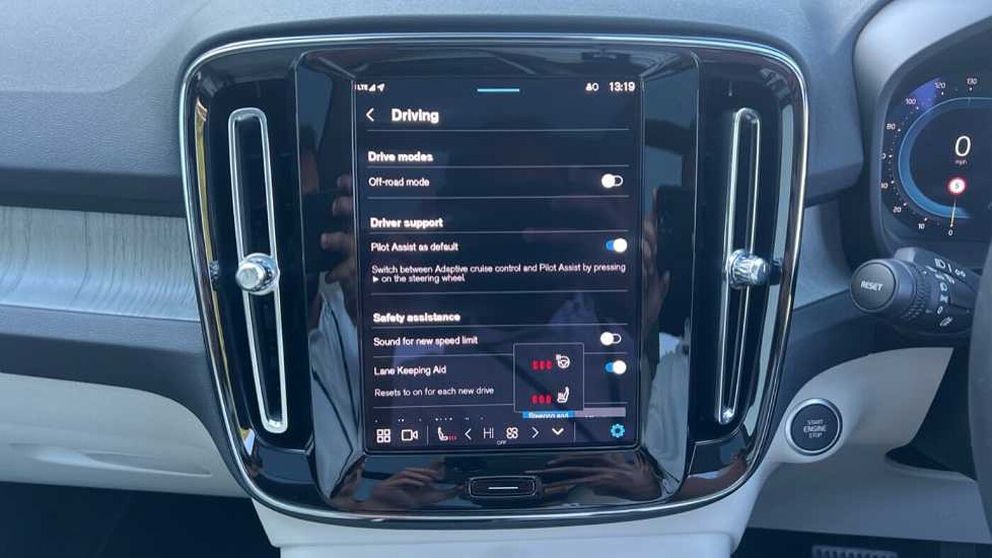 Used Volvo XC40 2024 for sale - 76154361: Photo 23