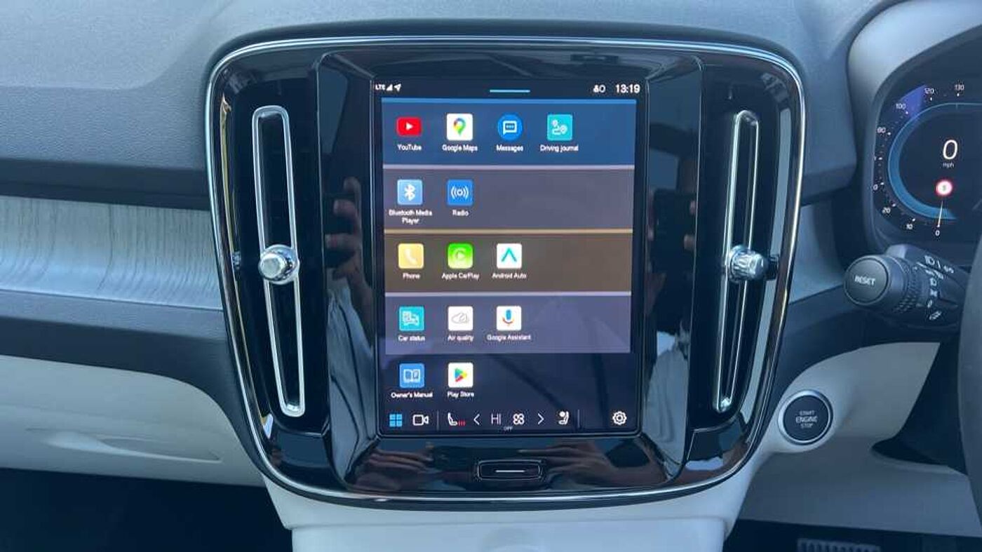 Used Volvo XC40 2024 for sale - 76154361: Photo 25