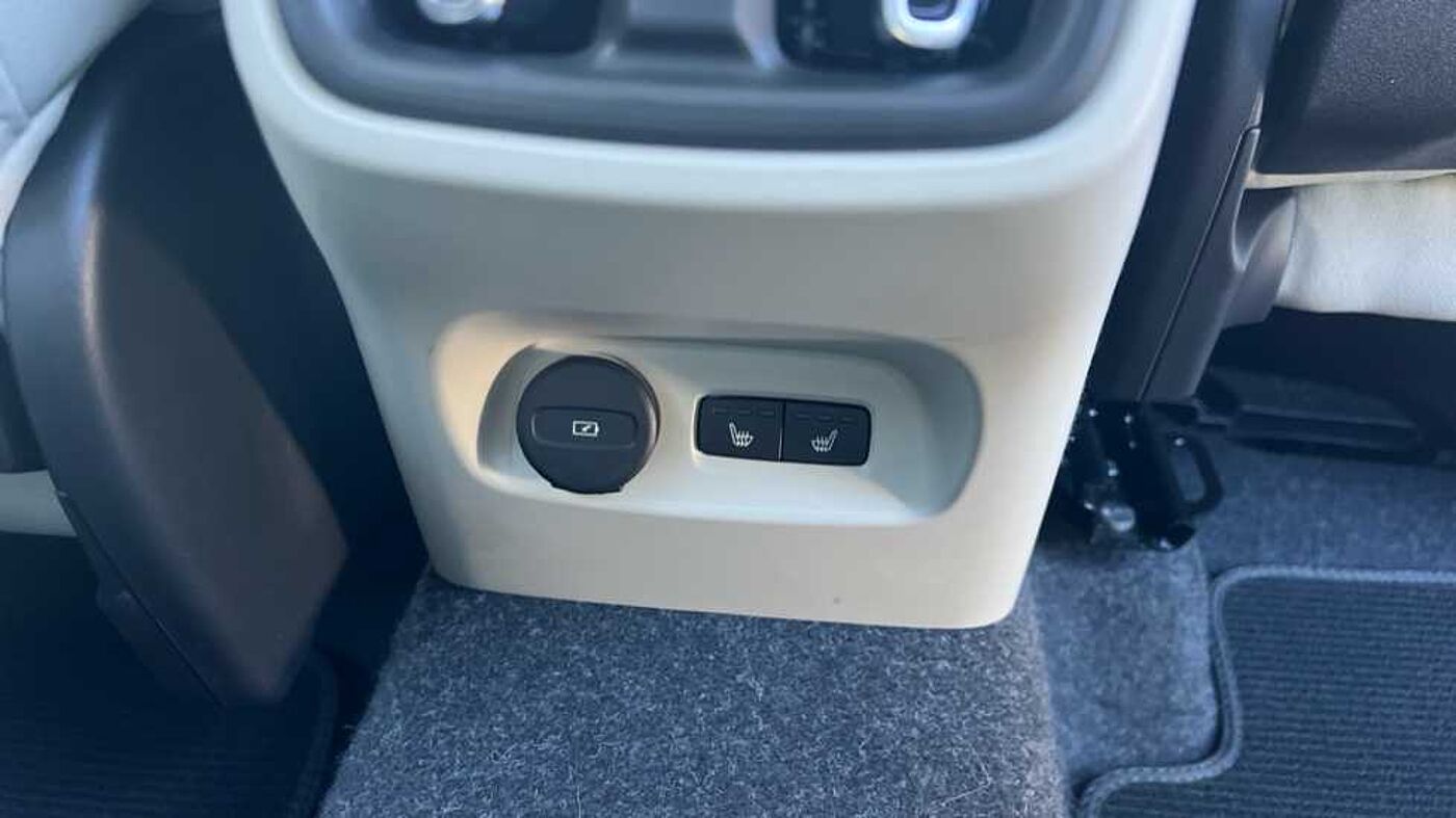 Used Volvo XC40 2024 for sale - 76154361: Photo 8