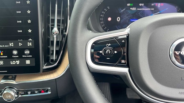 Used Volvo XC60 2025 for sale - 75073220: Photo 21