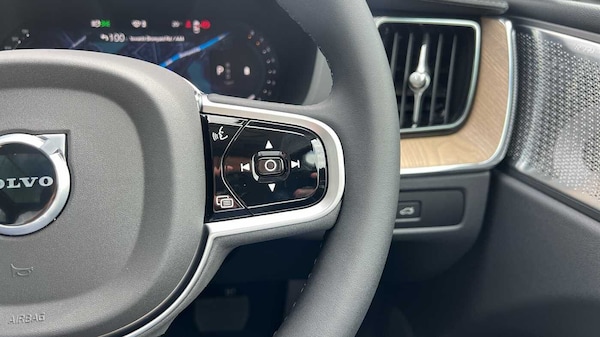 Used Volvo XC60 2025 for sale - 75073220: Photo 22