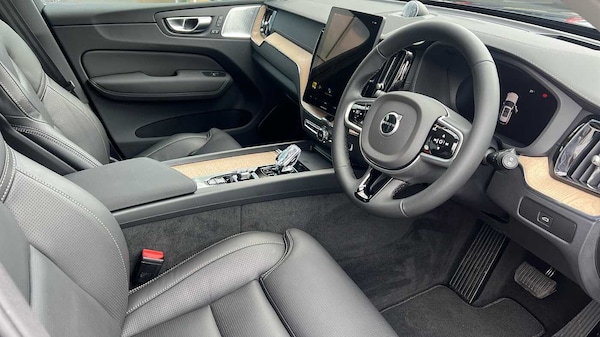 Used Volvo XC60 2025 for sale - 75073220: Photo 4