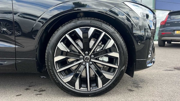 Used Volvo XC60 2025 for sale - 75073220: Photo 9