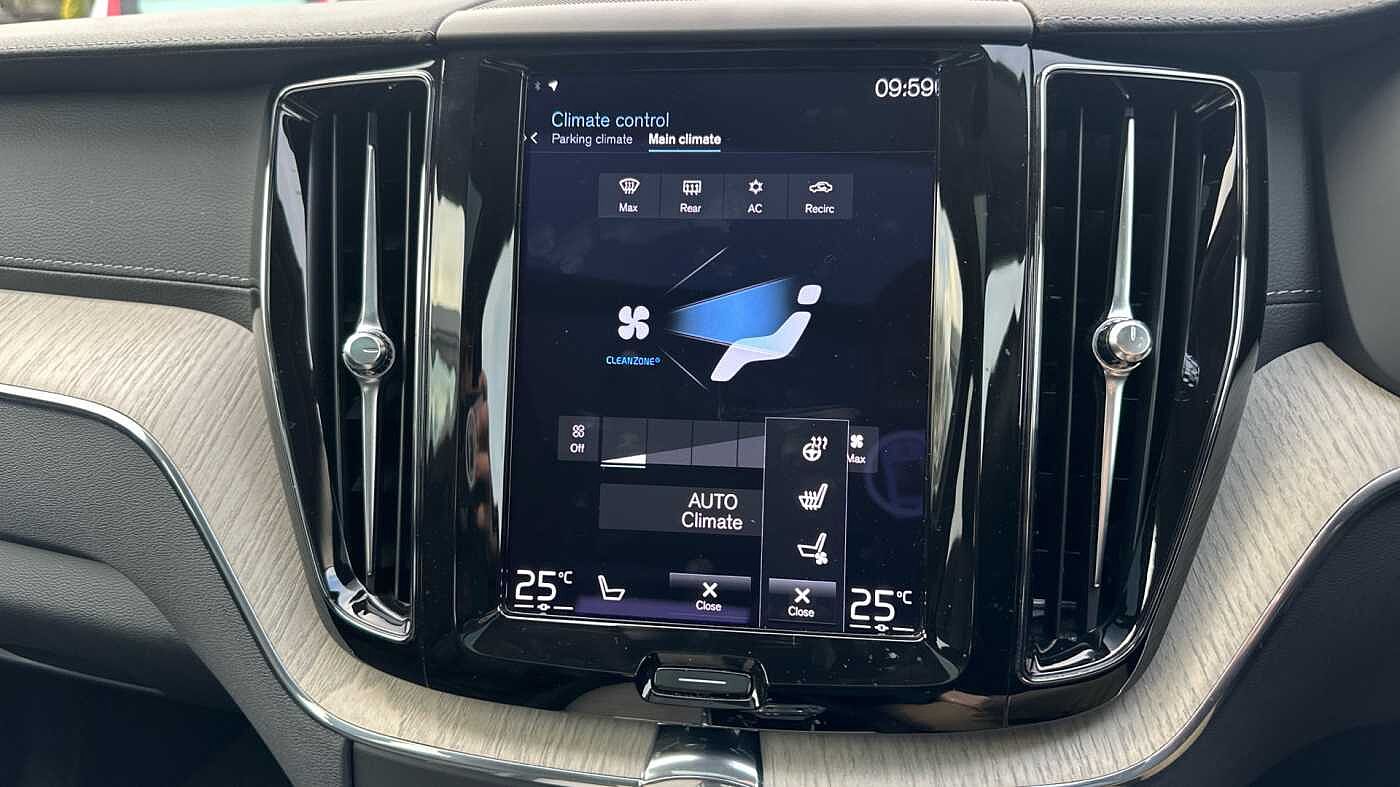 Used Volvo XC60 2021 for sale - 76800361: Photo 37