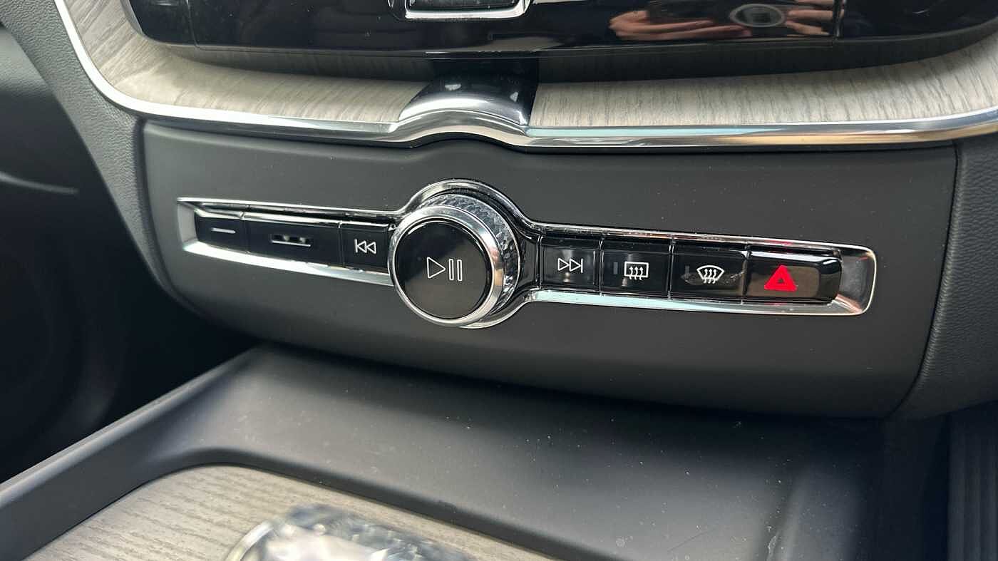 Used Volvo XC60 2021 for sale - 76800361: Photo 39