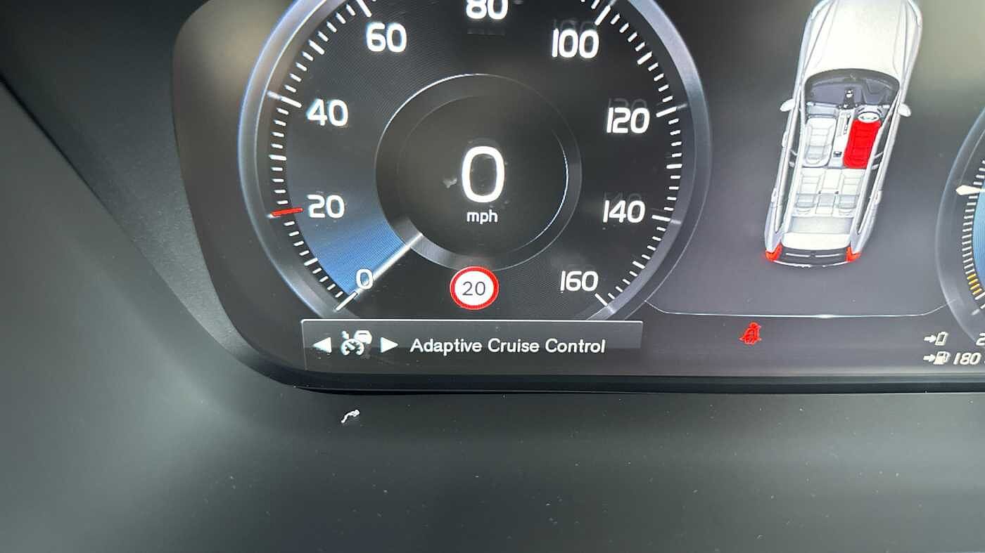 Used Volvo XC60 2021 for sale - 76800361: Photo 41