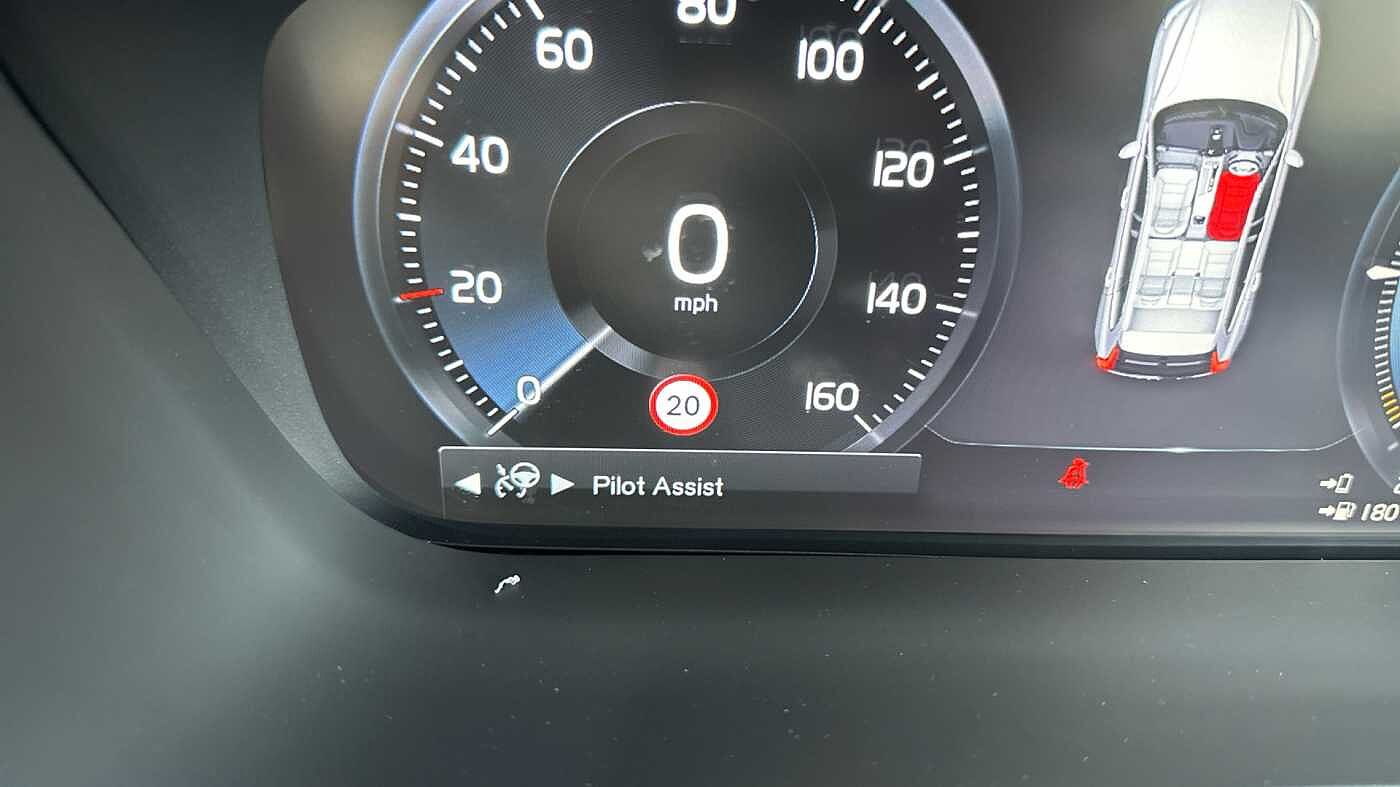 Used Volvo XC60 2021 for sale - 76800361: Photo 42