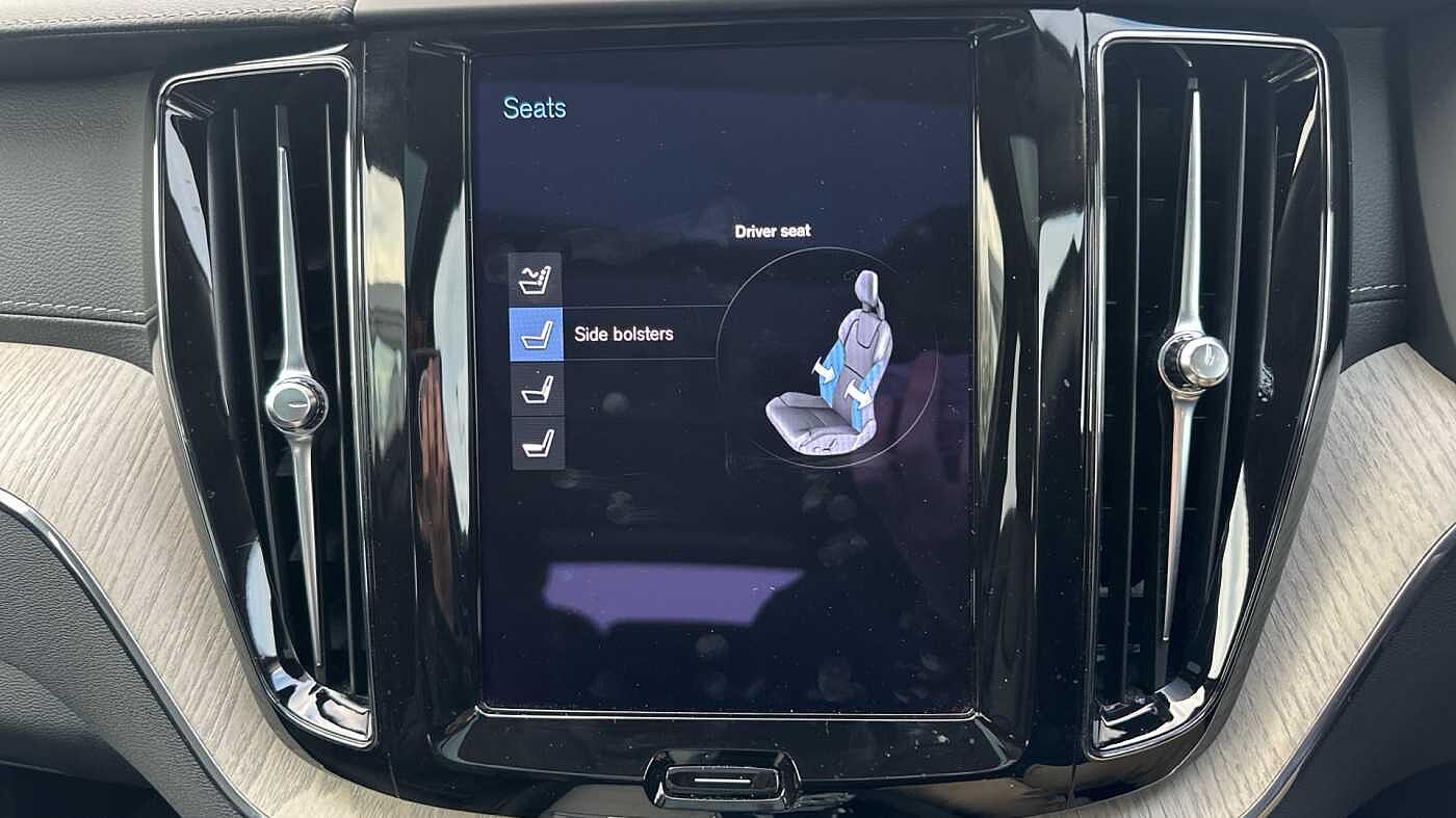 Used Volvo XC60 2021 for sale - 76800361: Photo 46