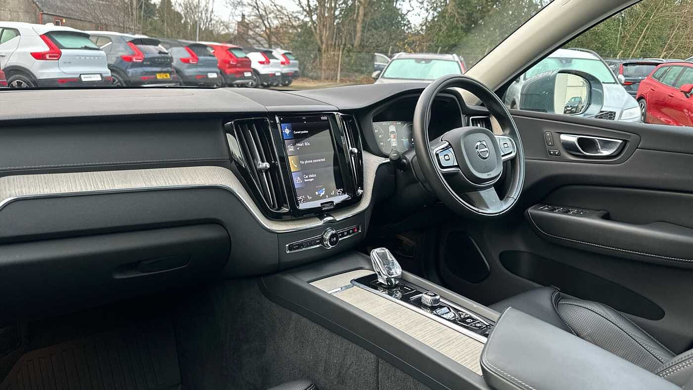 Used Volvo XC60 2021 for sale - 76800361: Photo 5