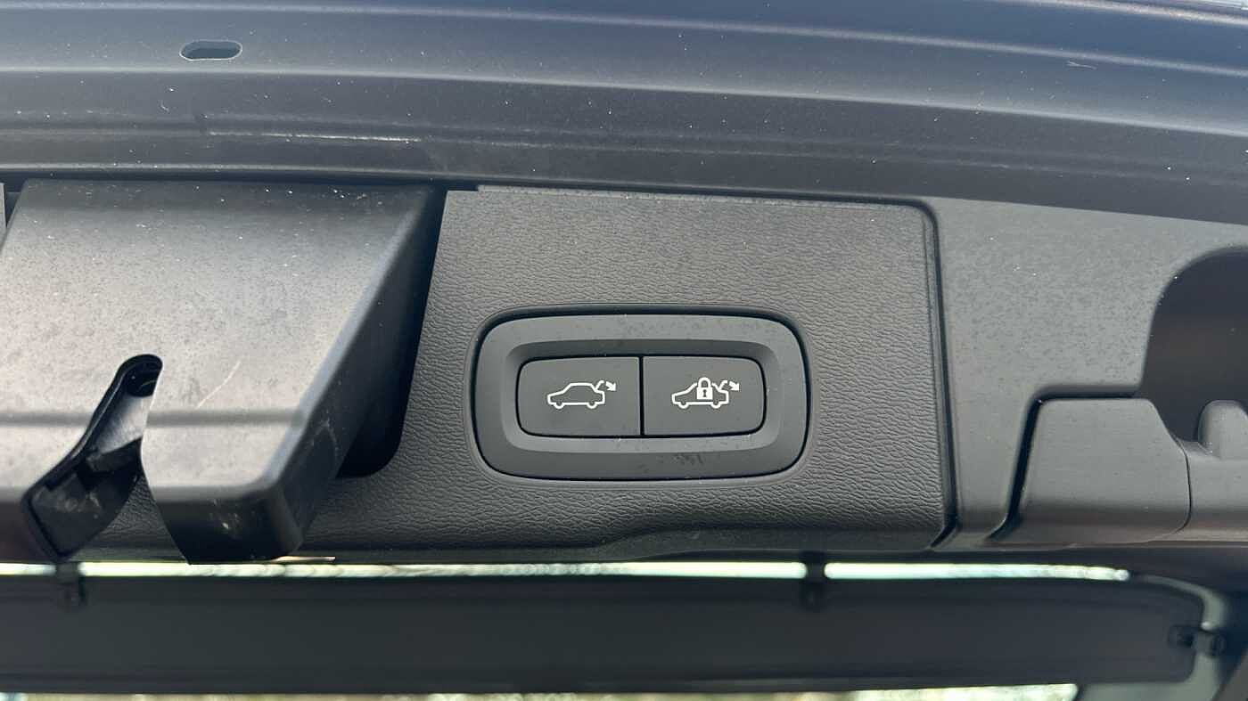 Used Volvo XC60 2021 for sale - 76800361: Photo 55